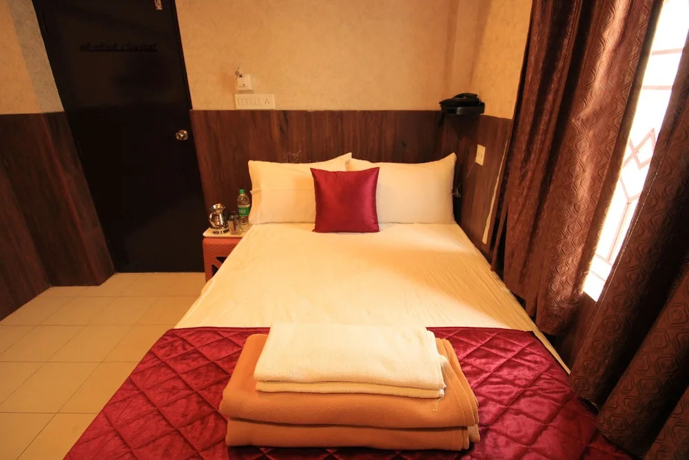 M.G.R. Park Inn