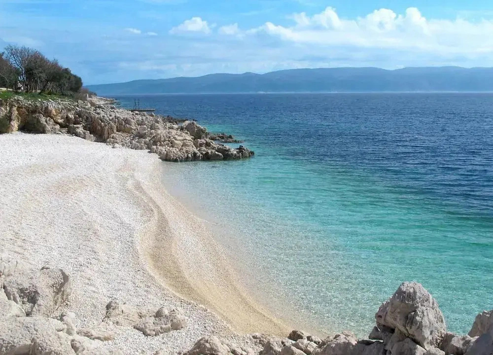 Apartment in Labin With Pool & Beach Nearby