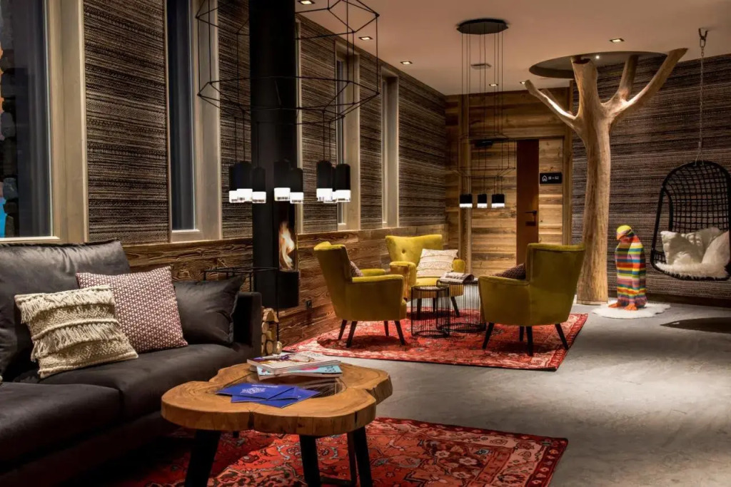 Montana Lodge