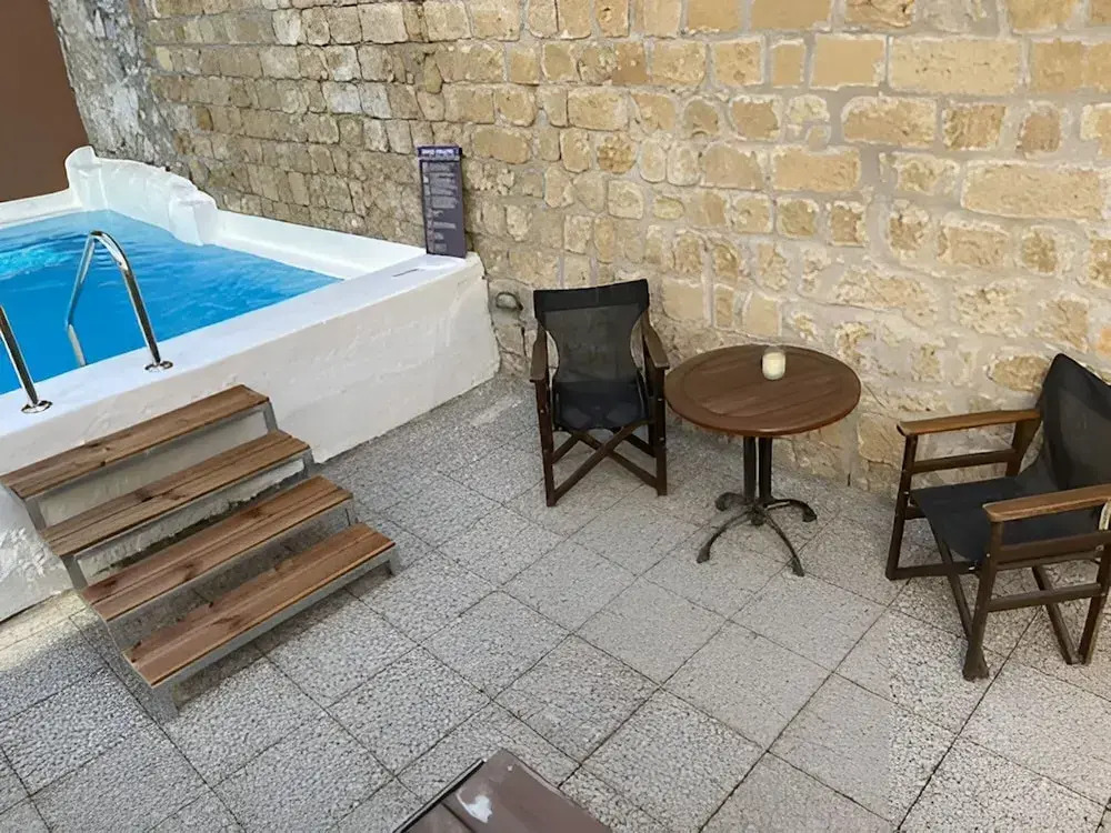 Utopia Luxury Suites - Old Town