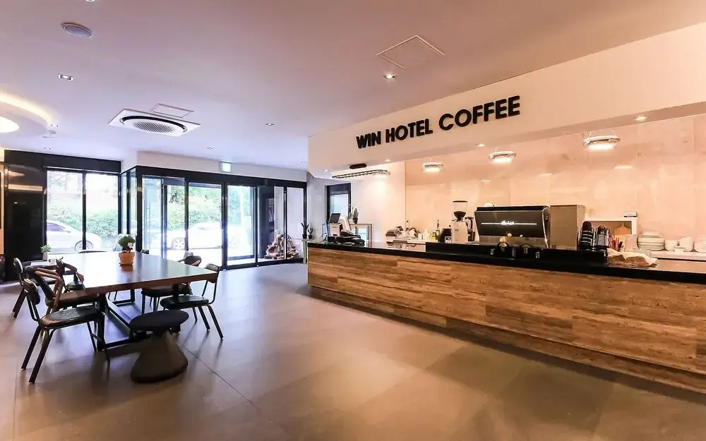 Andong Win Hotel