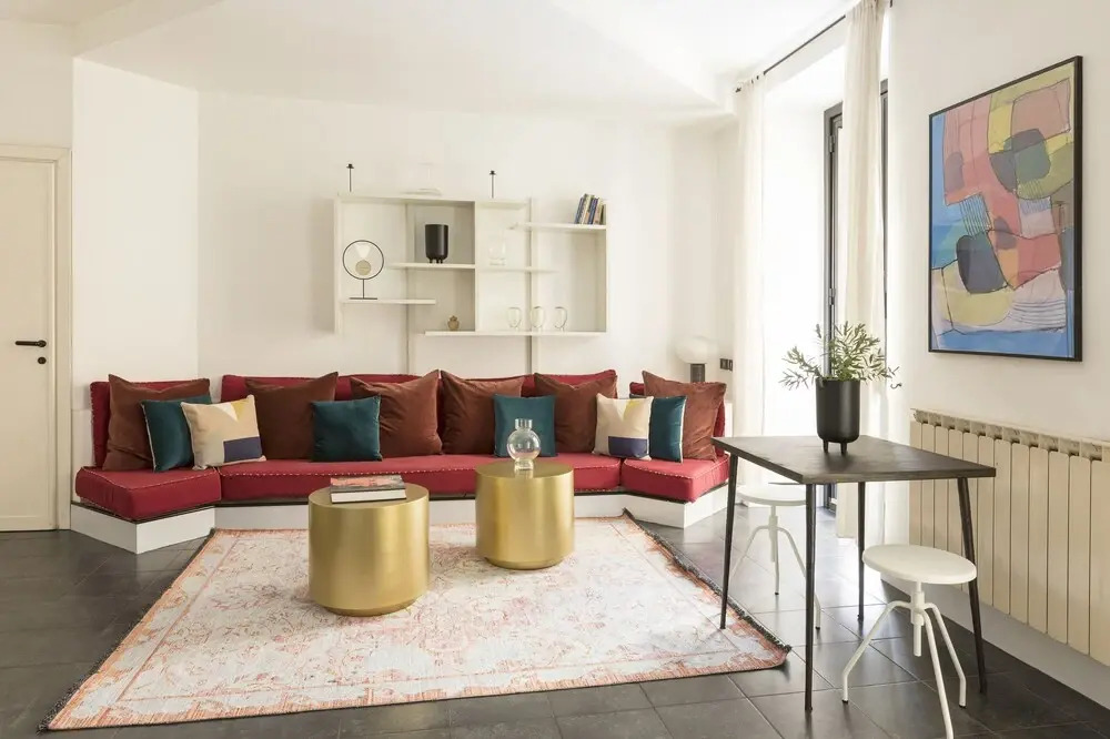 On Via Mecenate Apt 5
