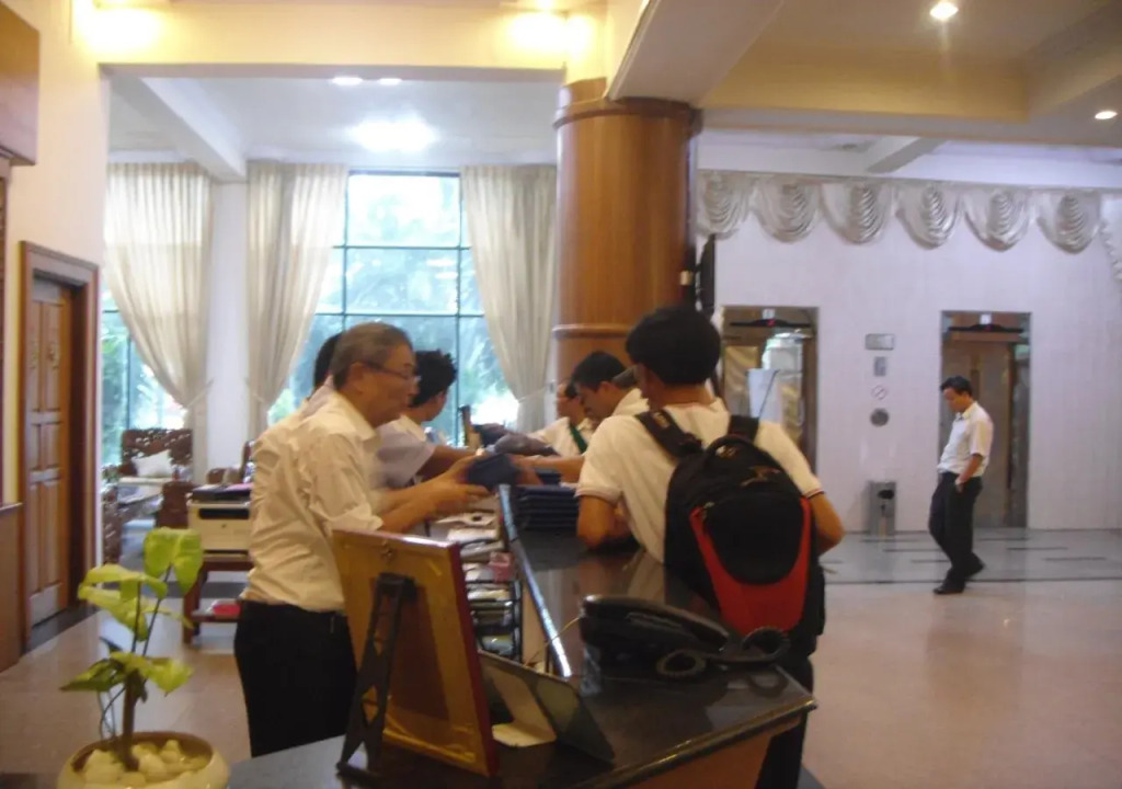 Asia Plaza Hotel