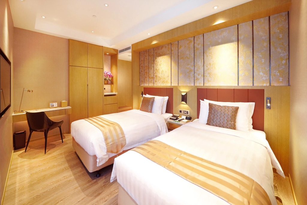 Grand Dragon Hotel