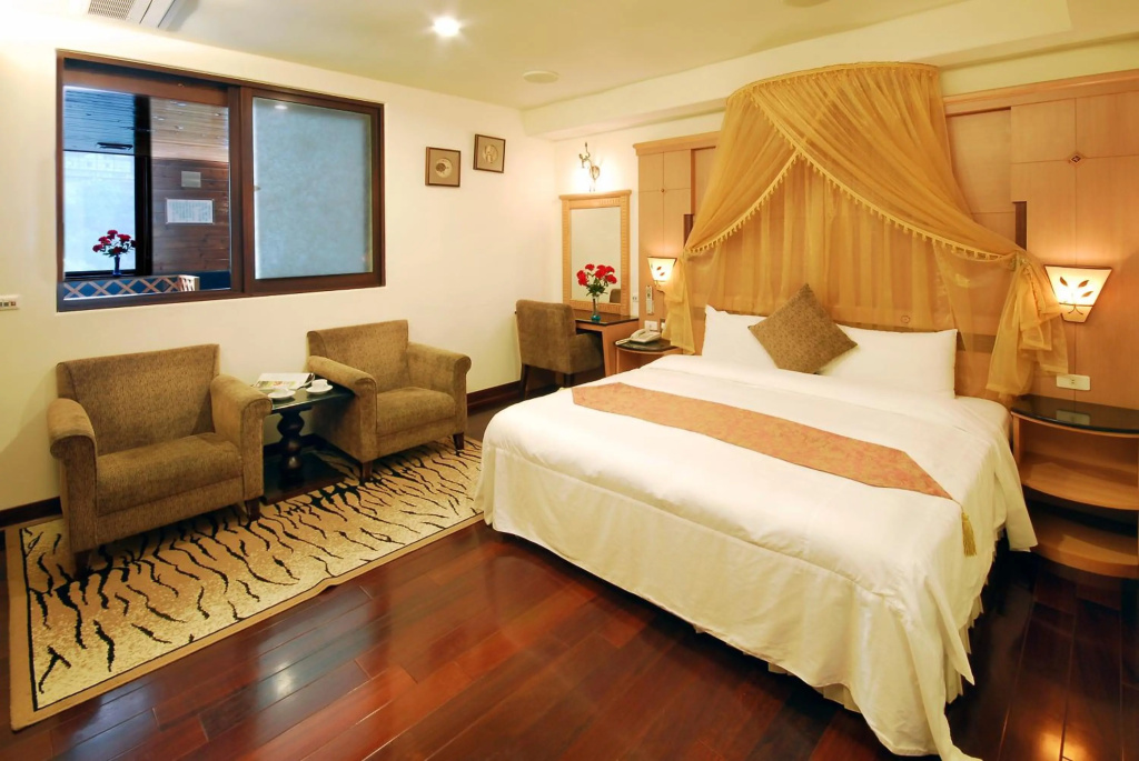 Ming Lu Holiday Hotel