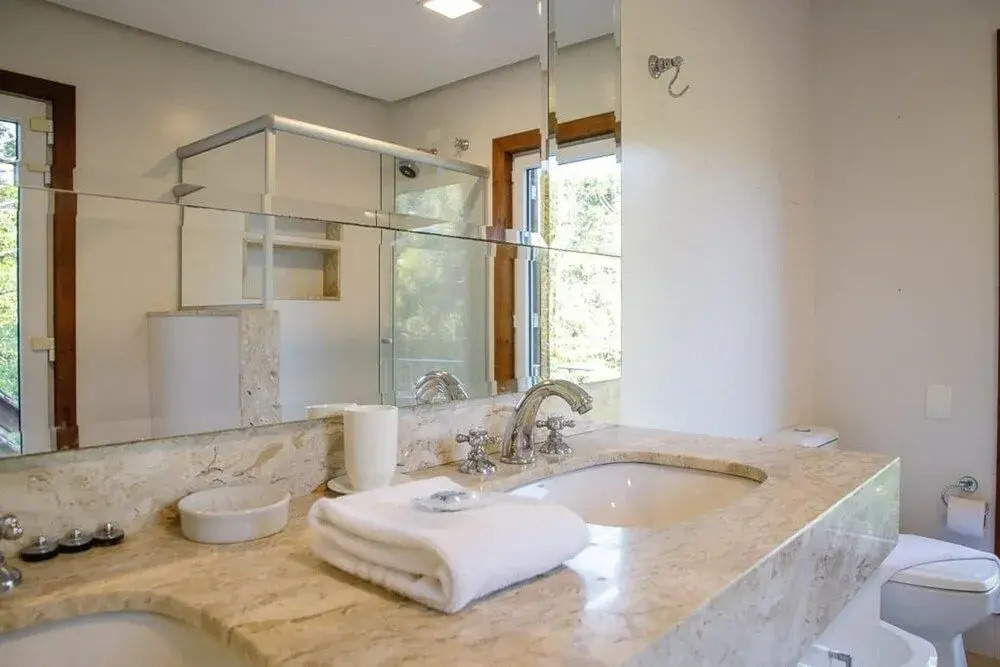 Linda Casa De 3 Quartos Em Condominio Exclusivo De Gramado
