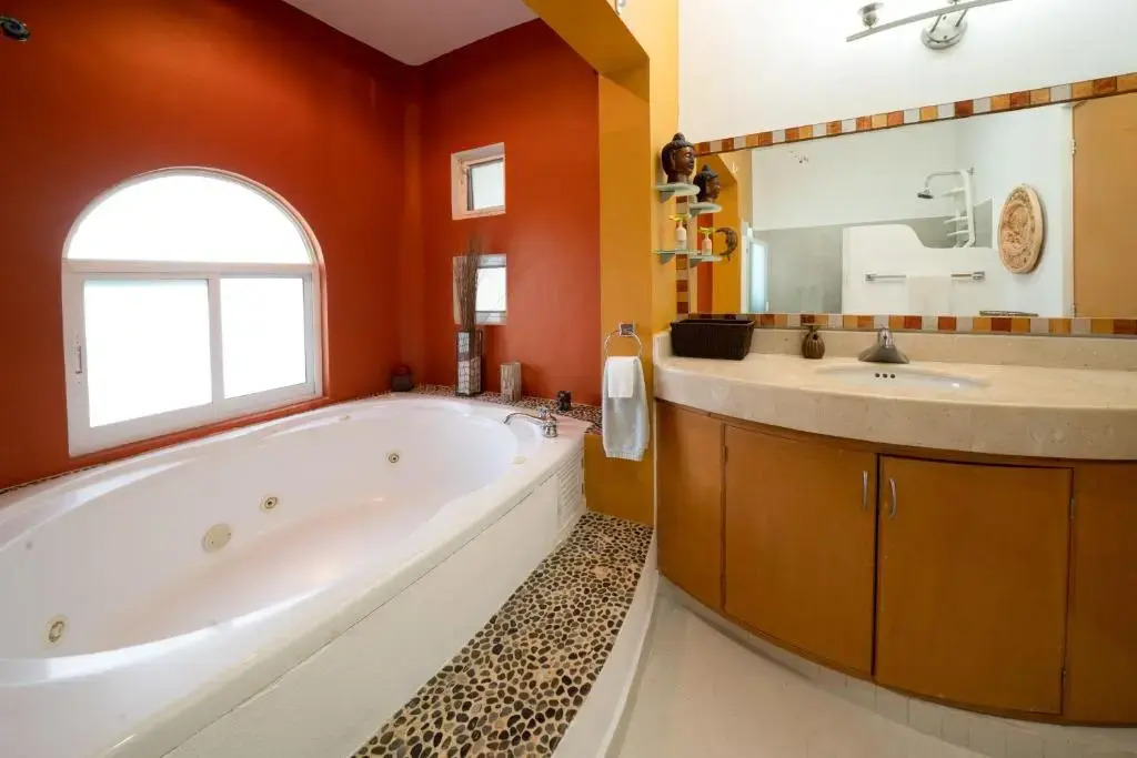 Luxury 3 Bedroom Villa with Pool - At Playacar II - Mayamar G9