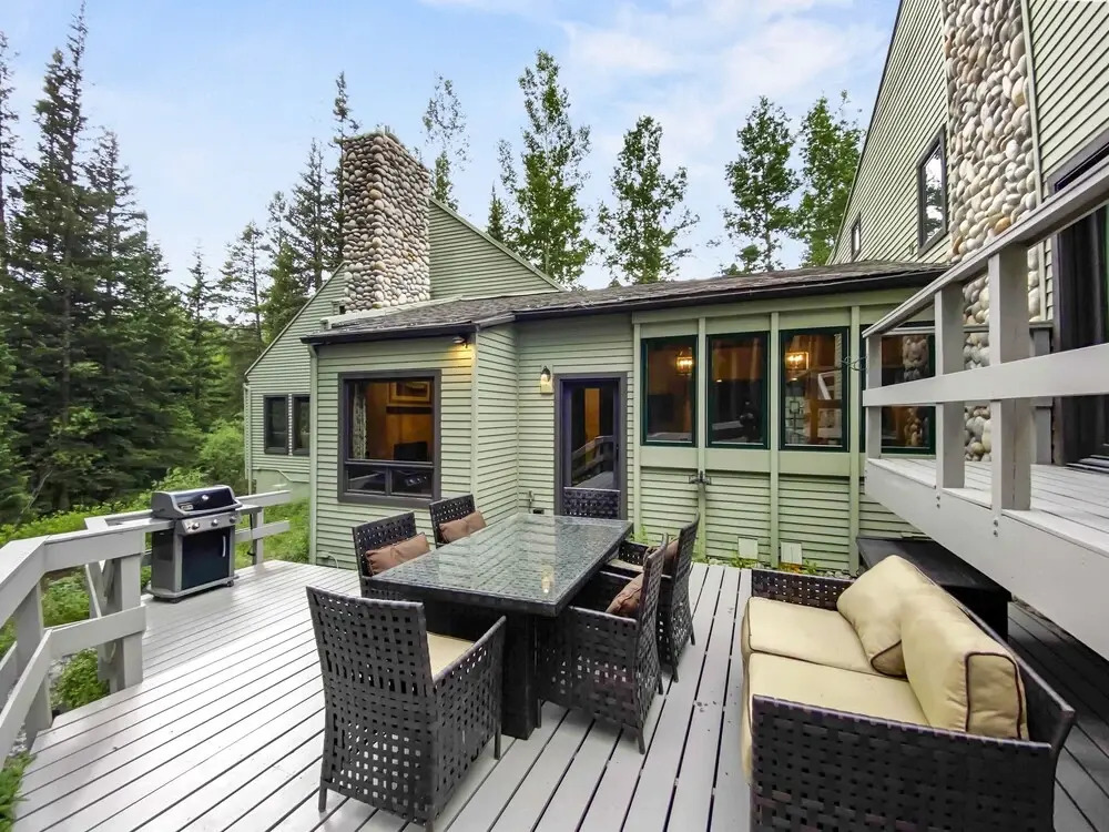 Creekside Chateau 6 Bedroom Home by RedAwning
