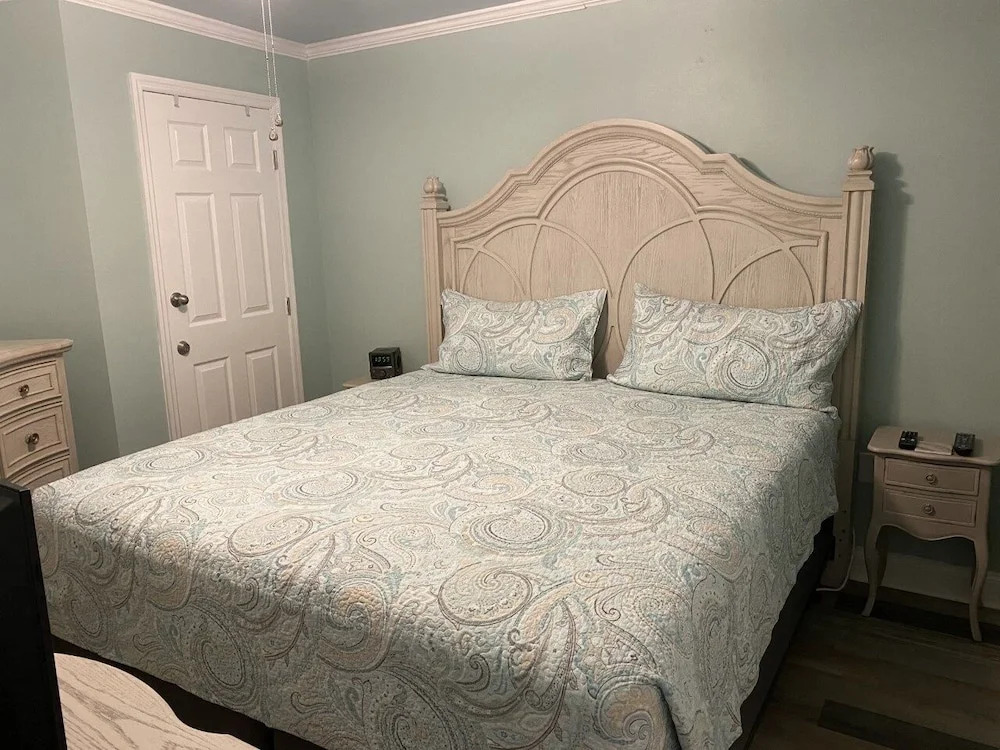 Royal Garden Resort 514 2 Bedroom Condo by RedAwning