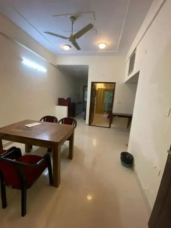 11Flowers Service Apartment By GRB