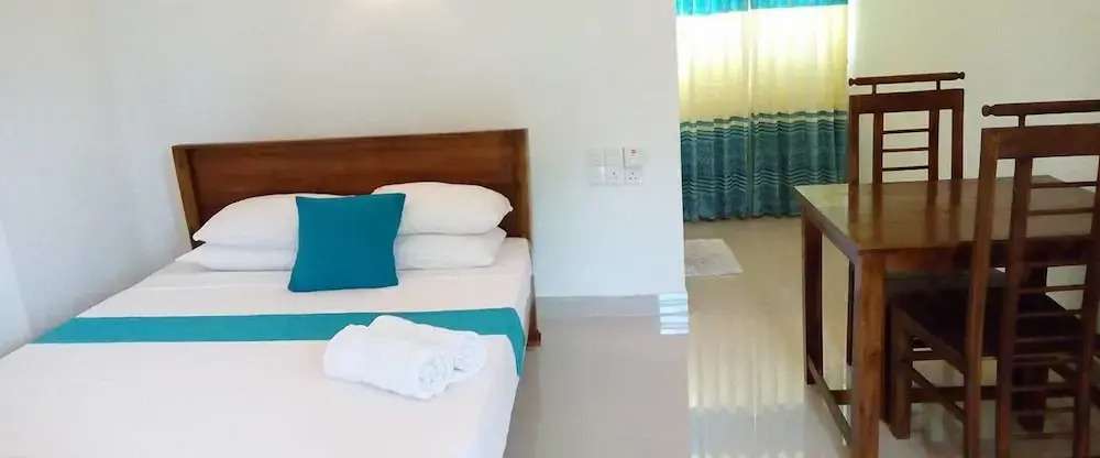 the saffron airport villa