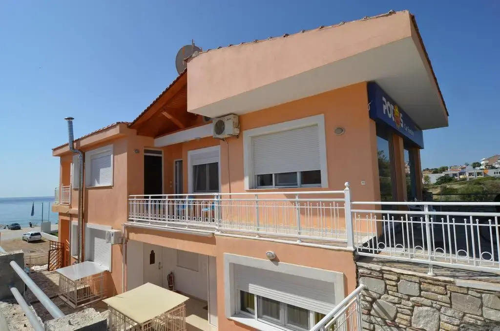 Avra Apartments