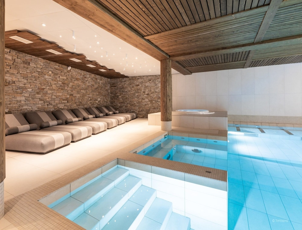 Apartment in Fornelet Near Ski Lifts