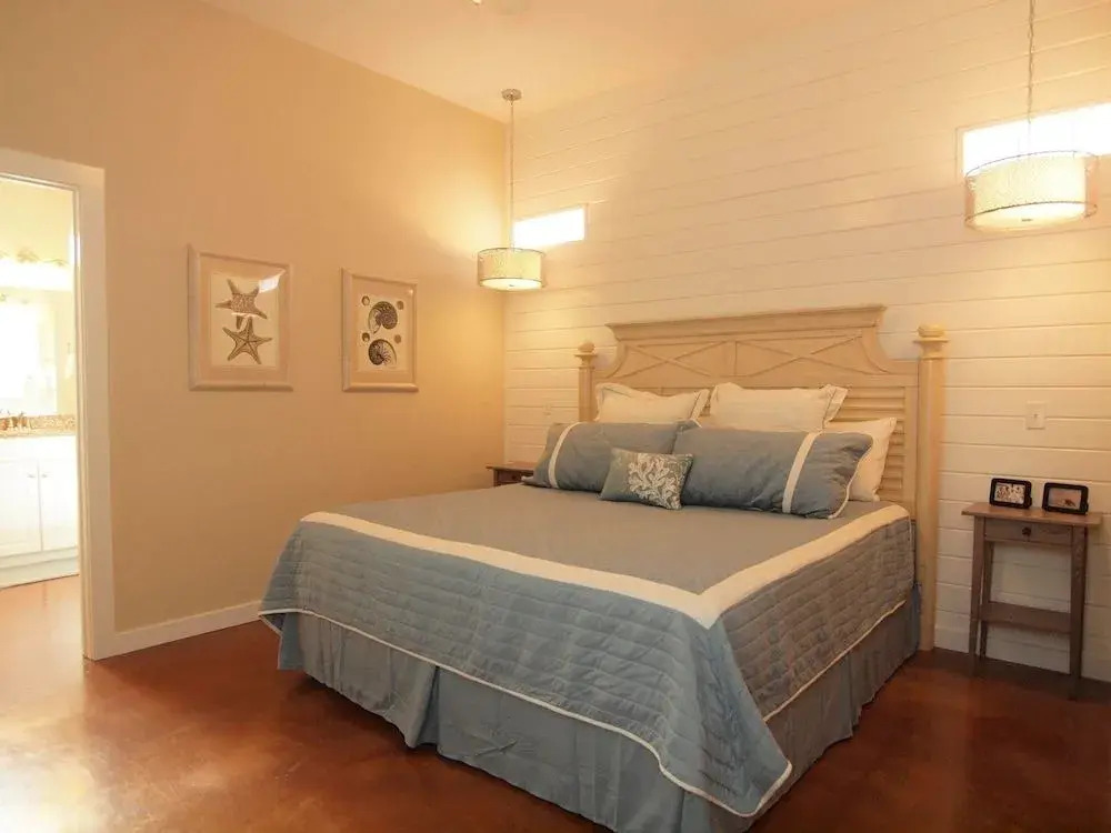 The Sea Monkee Pb216 3 Bedrooms 2 Bathrooms Condo