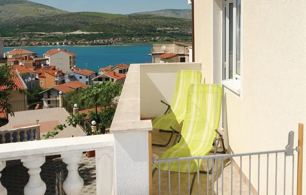 Stunning Home in Mastrinka With Wifi and 1 Bedrooms