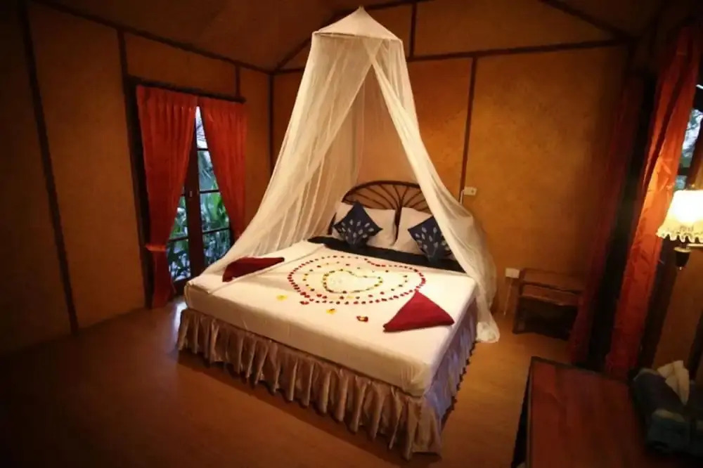 Bamboo Hideaway Samui Resort