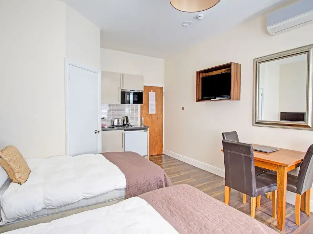 Elegant Apartment in London near Thames River
