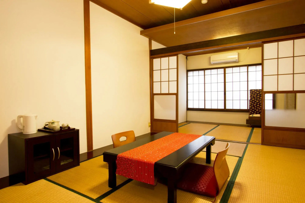 Guesthouse Fujinokura Kawaguchiko Ekimaeten
