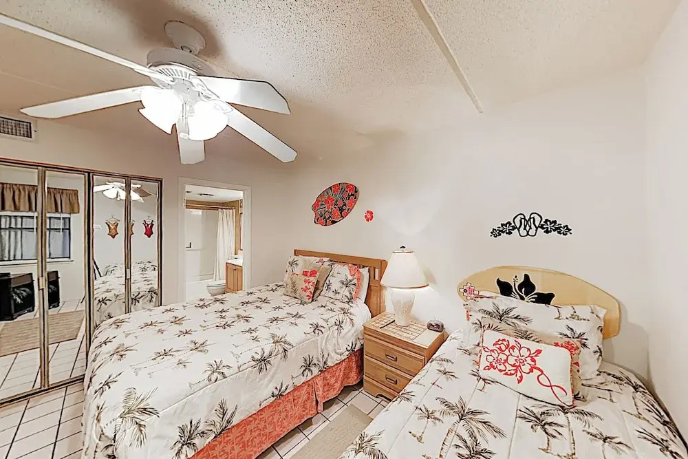 Oceanfront 1st-floor Condo on Spi: Patio & Pool