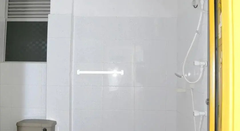 Golden Surfer Beach Hotel