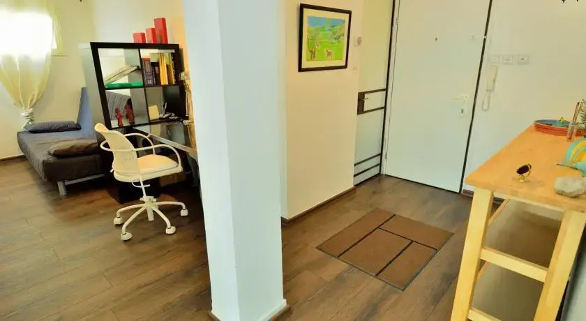 Ziv Apartments- Aaron David Gordon Street