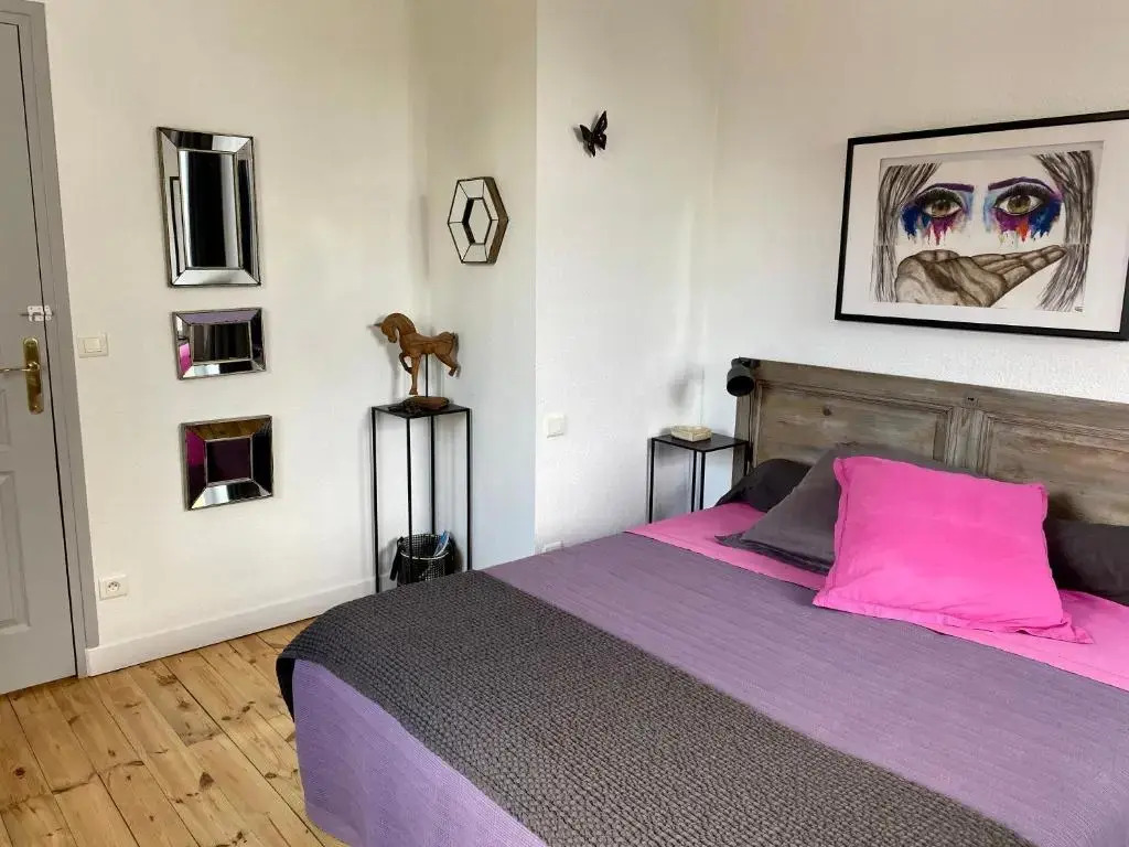 Domaine d'AROMM - Chambres d'hotes & gites - Piscine, Jacuzzi, Etangs & Animaux - Au calme