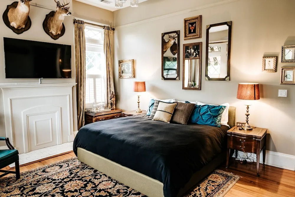 Heritage House Bed & Breakfast