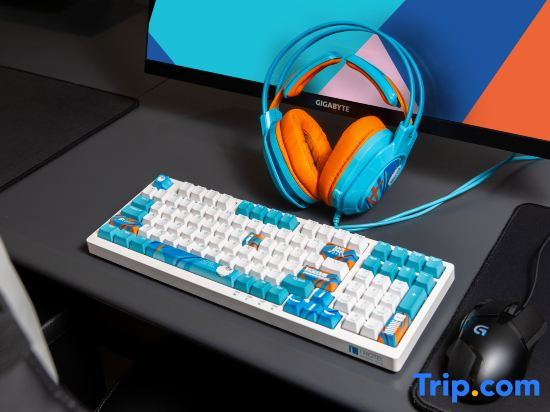 i Electronic Sports Hotel (Chengdu The Tianfu Panda Tower Hongxing Bridge Subway Station)