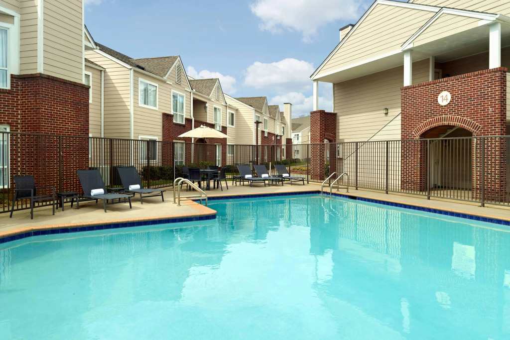 Embassy Suites By Hilton Atlanta Airport North
