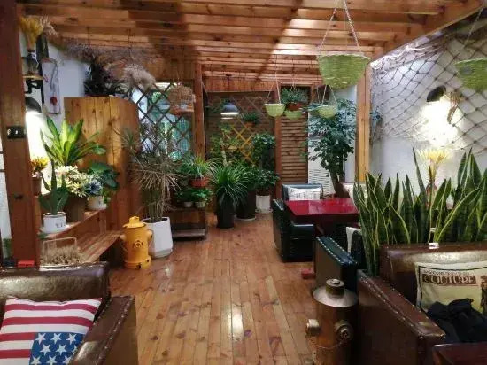 Suzhou Rose Tomato Garden Boutique Inn