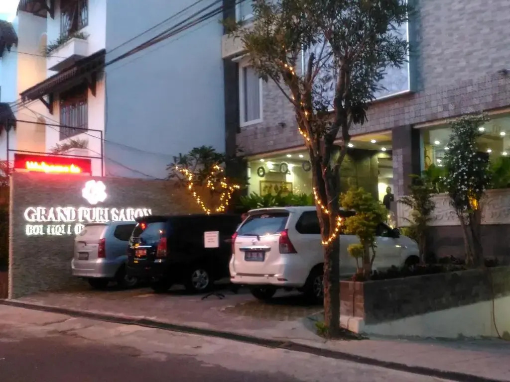 Grand Puri Saron Hotel Yogyakarta