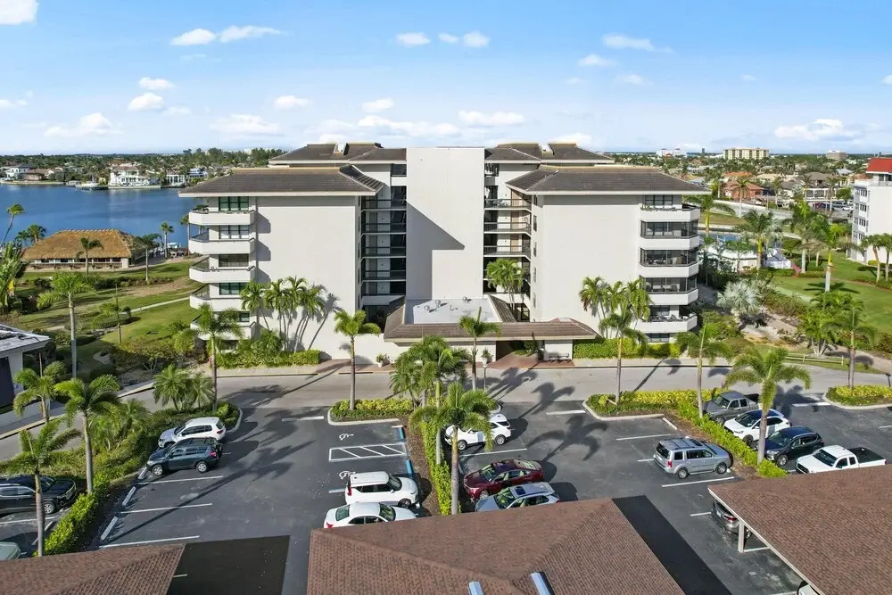 Seaview Ct. 507 Marco Island Vacation Rental 2 Bedroom Condo by Redawning