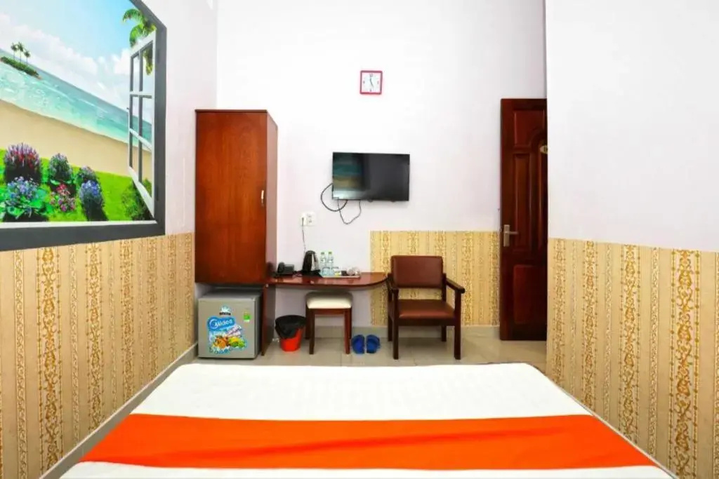 Chau Tran Hotel.