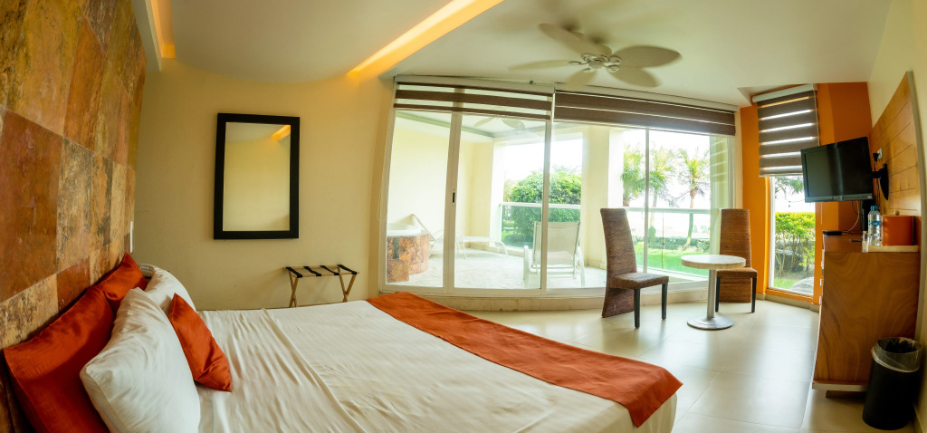 Artisan Playa Esmeralda Family Beach Hotel