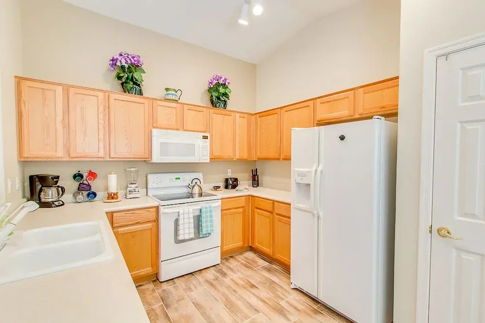 PeachTree - 2 Br home by RedAwning