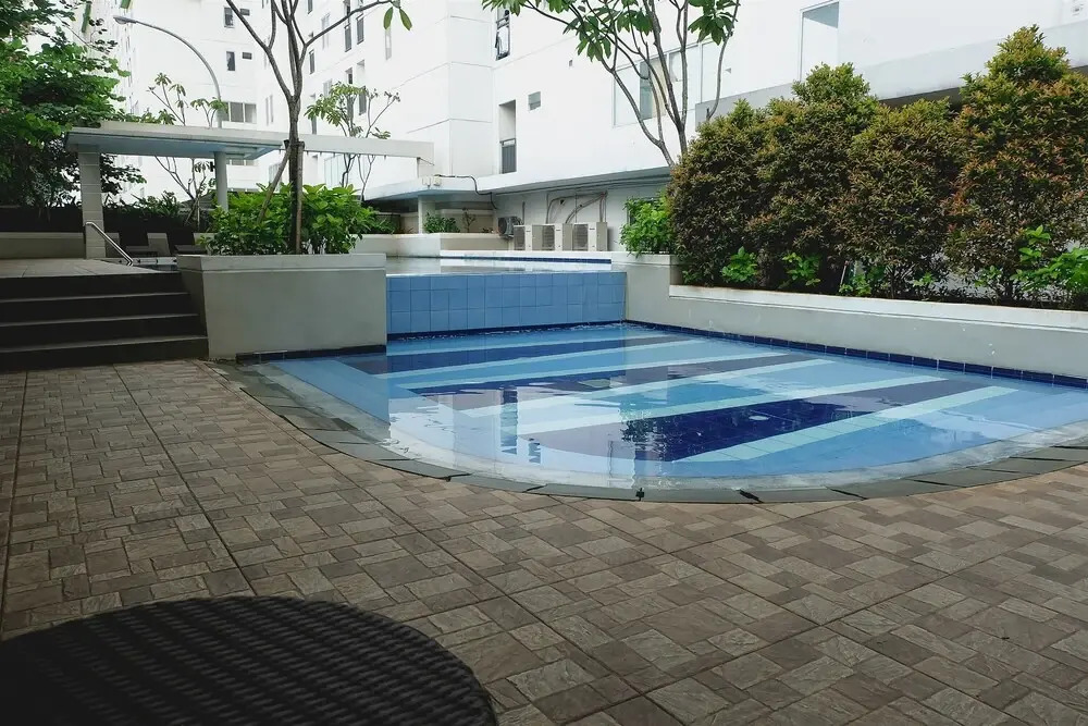 Comfort Living And Minimalist 1Br At Bassura City Apartment
