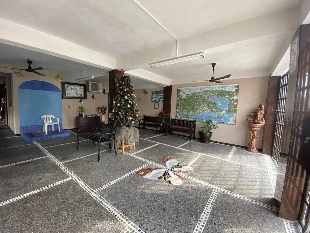 Hotel Mariposa