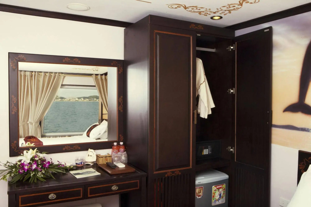 Huong Hai Sealife Cruise