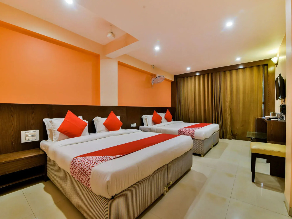 OYO 15944 Hotel Three Seas
