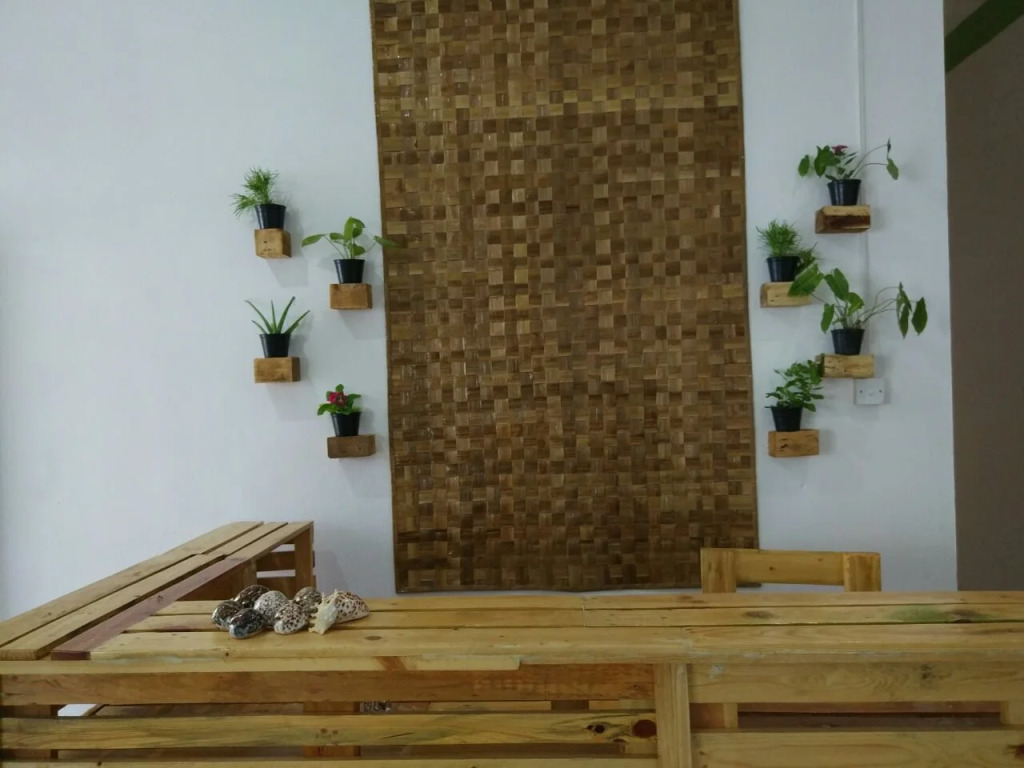 Veli Thoddoo Inn