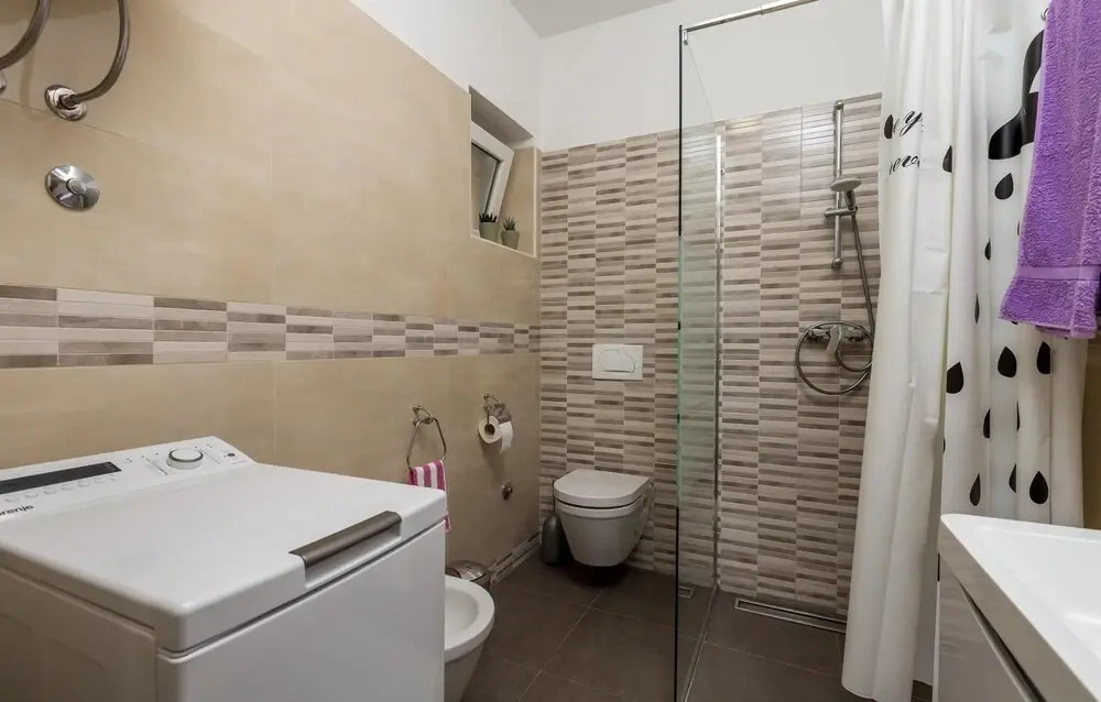 Nice Apartment in Lovran With Wifi and 1 Bedrooms