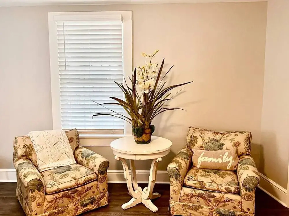 Historic Home in Downtown Greer Shop,eat & Sleep