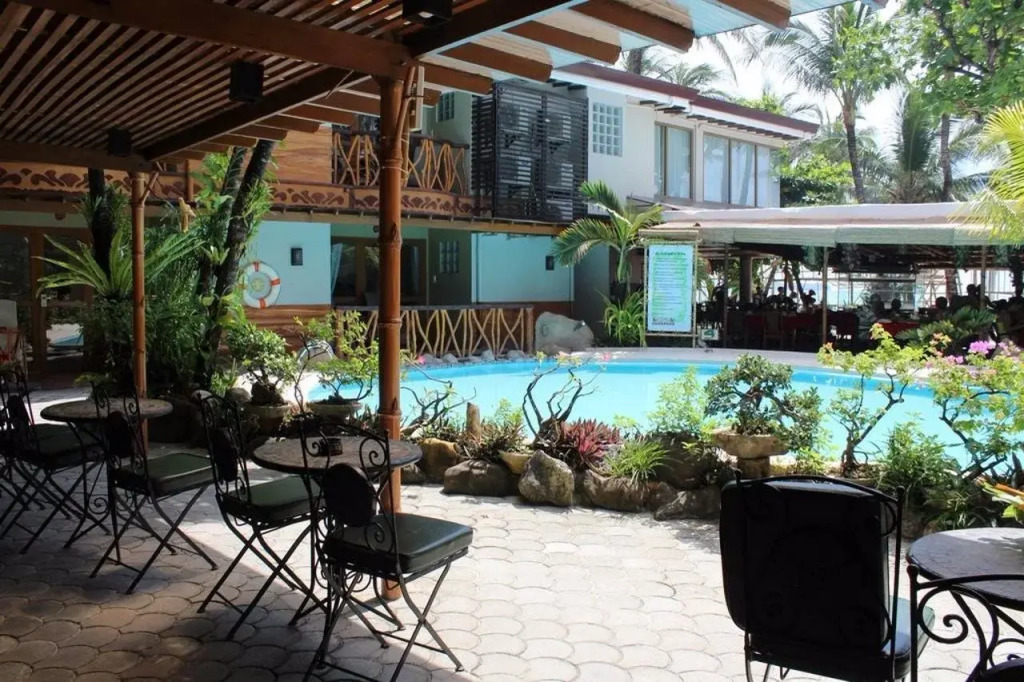 Red Coconut Beach Hotel Boracay