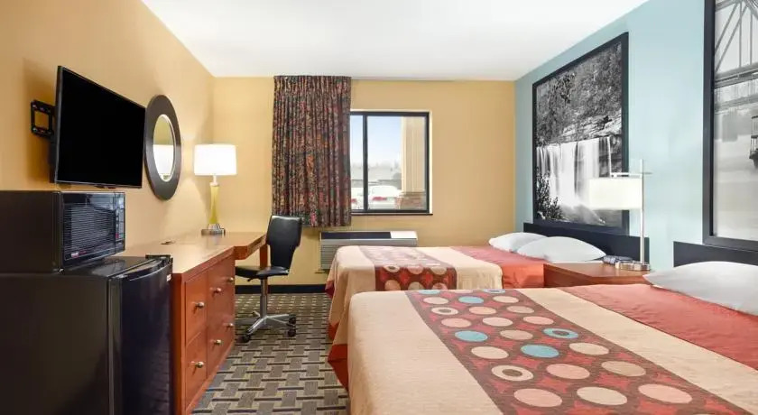 Country Hearth Inn