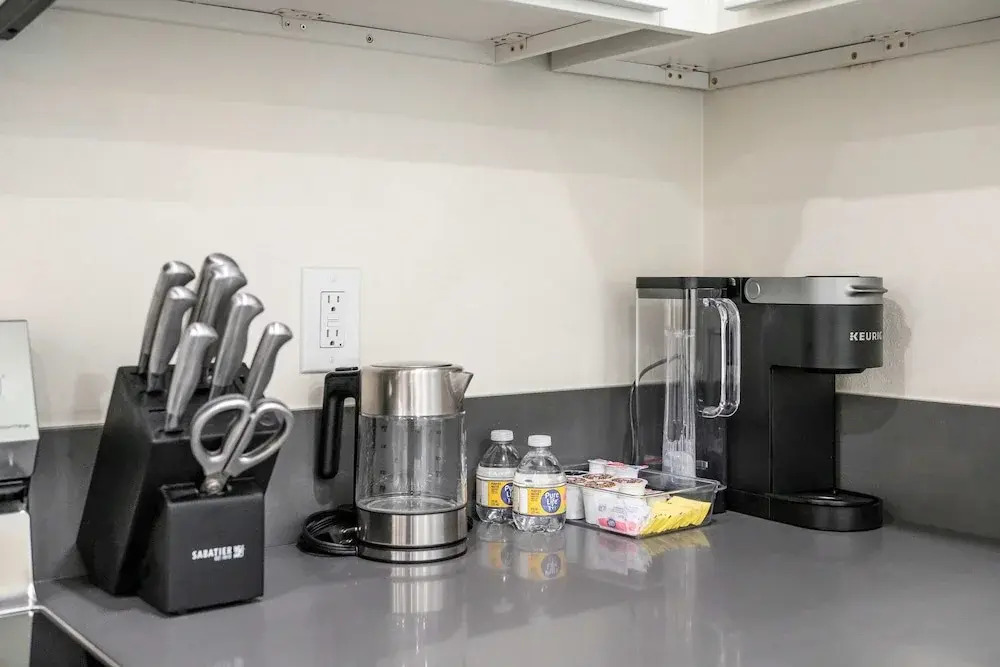 Clean Cozy Apartment Near LA Top Attractions 5
