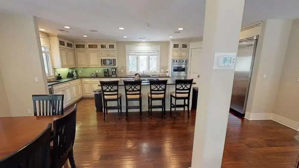 1b Sea Lane 5 Bedroom Home