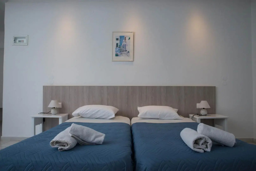 Marina Hotel