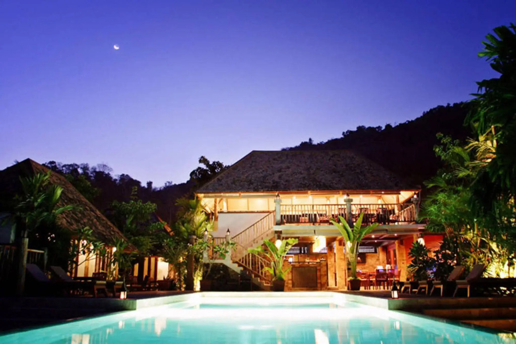 The Cliff Elegance Resort