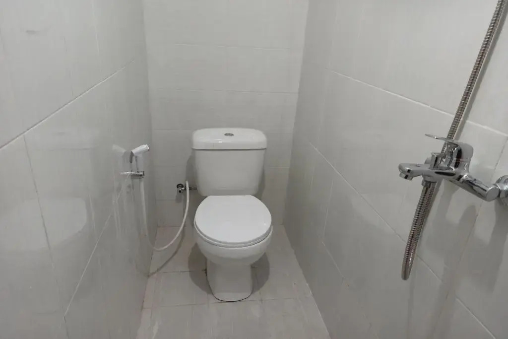 OYO Life 2988 Medokan N2 Residence