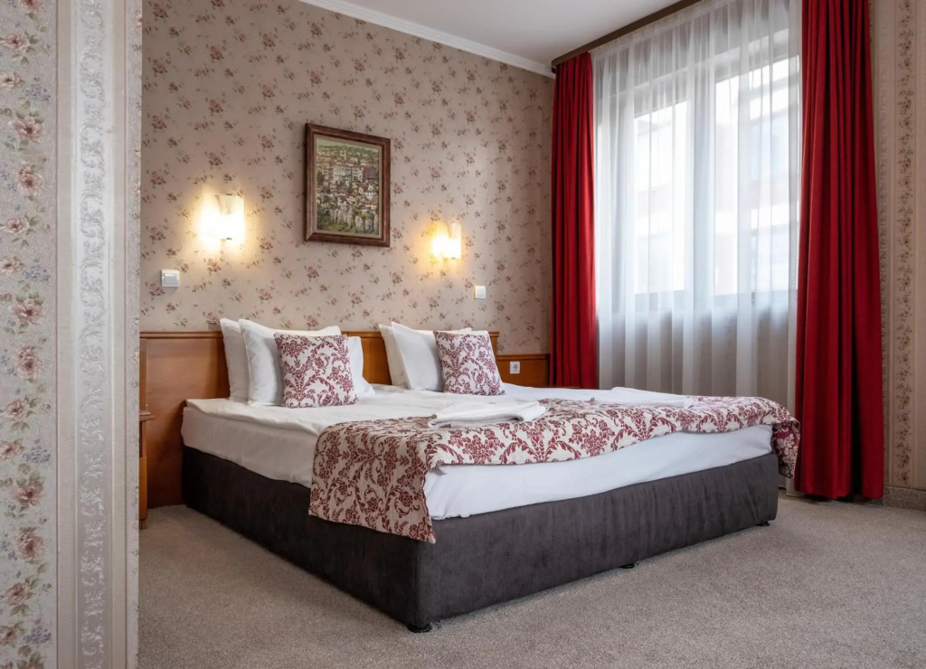 Real Hotel